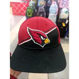 Topi NewEra build up