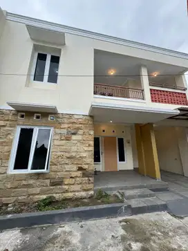 Rumah 2 Lantai Di Condongcatur