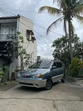 Kia Carens A/T 2003