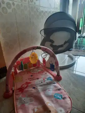 Bouncer mainan bayi