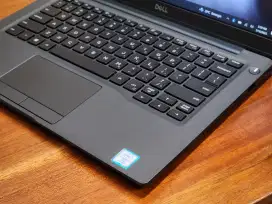 Ultrabook DELL 7300 i7 8th Bezelless Slim Carbon Casing BestCondition