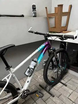 SEPEDA MTB POLYGON XTRADA 7