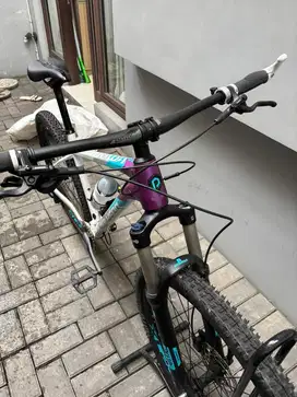 SEPEDA MTB POLYGON XTRADA 7