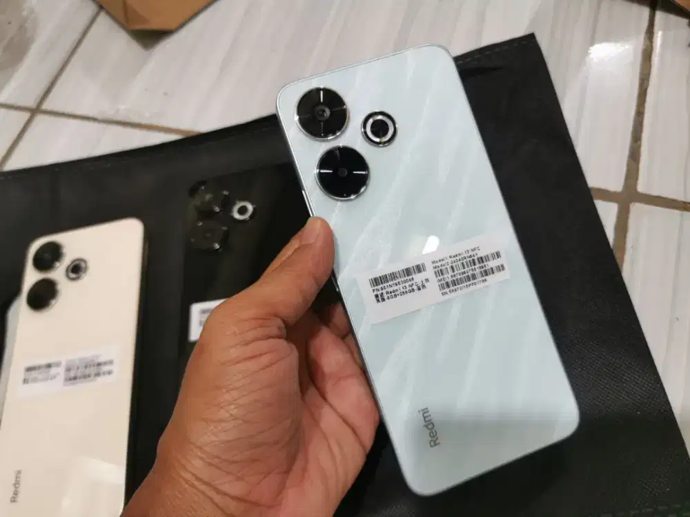 Redmi 13
Ram 8+4/256