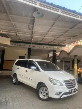 Toyota Innova Type G 2014