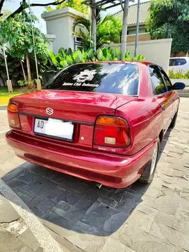 Mobil suzuki Baleno 1997