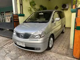 Dijual Nissan Serena HWS 2.0 Metic 2012 Gress