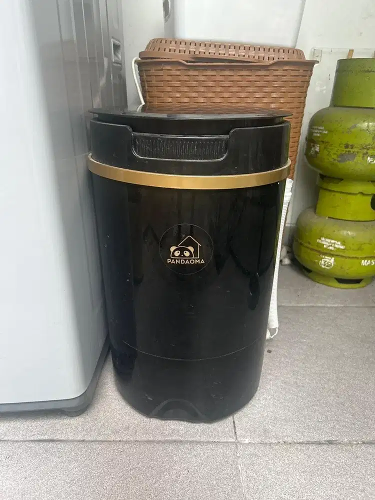 Preloved Pandaoma Mesin Cuci Portable Black