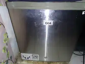 Jual Kulkas Gea Mini Bekas