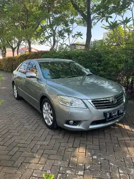 Camry V 2.4 AT 2010 low km