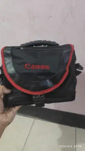 Tas DSLR asli Canon