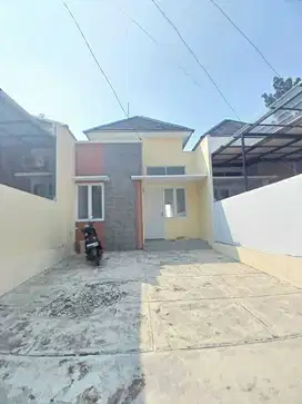 Rumah 560jt siap huni di jl parostel jatiasih