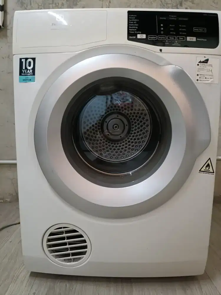 Dryer Electrolux / Mesin Pengering Pakaian