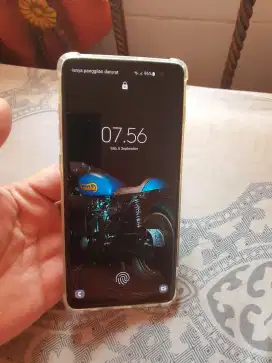 Dijual Samsung S10+ 8+8/128 Fullset Resmi SEIN Normal dan Mulus 90%