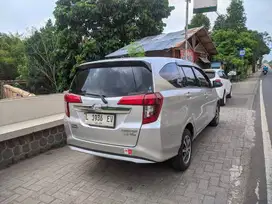 2018 Daihatsu Sigra 1.2 R plat L jumilan mobil bekas sekoto kediri