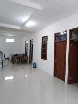 DISEWAKAN RUMAH HUNI LOKASI CIPUTAT