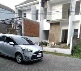 Rumah dijual dukcapil tlogowaru buring 2Lt 3KT 285jt inhouse 5thn/KPR
