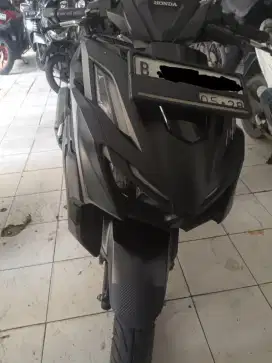 Vario 160 CBS tgn ke1 hitam doff plat S