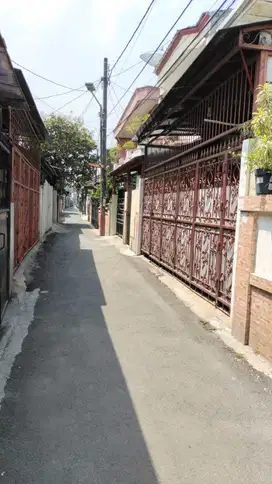 DIJUAL MURAH RUMAH 2 LT DI MENCENG - JAKARTA BARAT