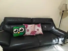 sofa informa 2 seater hitam second/bekas