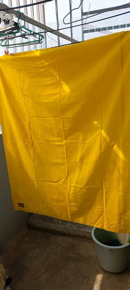 sarung Wadimor Kuning