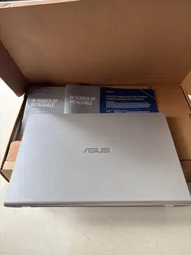 Laptop Second ASUS I3 14 inch - Silver