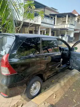 Dijual Mobil Xenia tahun 3013