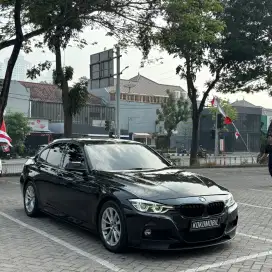[KM 35RB] BMW 320I CKD AT 2016