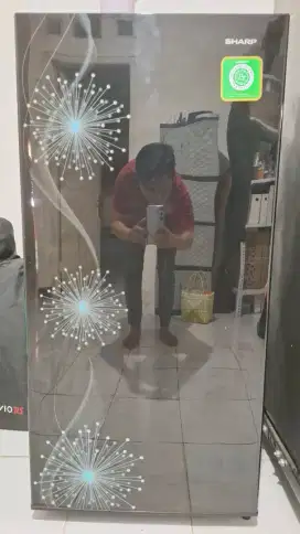 Murah meriah Kulkas Sharp SJ-X187MG-DB