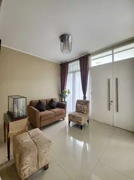Rumah Siap huni Area Premium Harga Bagus Di Kebayoran View Bintaro