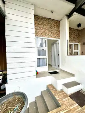 MURAH BANGET Rumah FULL RENOV siap huni di Sunrise Hill Residence
