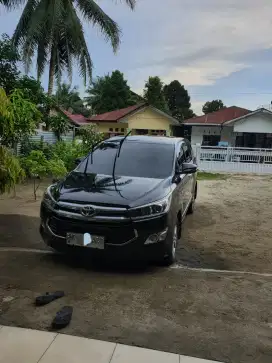INNOVA REBORN V BENSIN