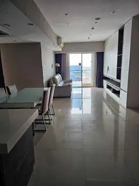 Apartemen Sherwood 4 Kamar Tidur Bagus Full Furnished di Kelapa Gading
