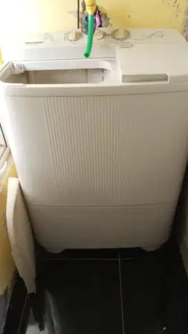 Dijual mesin cuci dua tabung