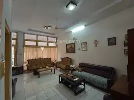 Rumah Dalam Komplek Bebas Banjir Di Rawamangun S8042