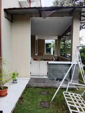 Dijual rumah mewah di kota baru parahyangan Bandung Siap Huni