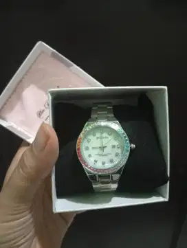 Jam tangan wanita swarovsky baru
