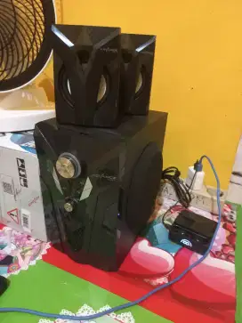 Speaker bluetooth