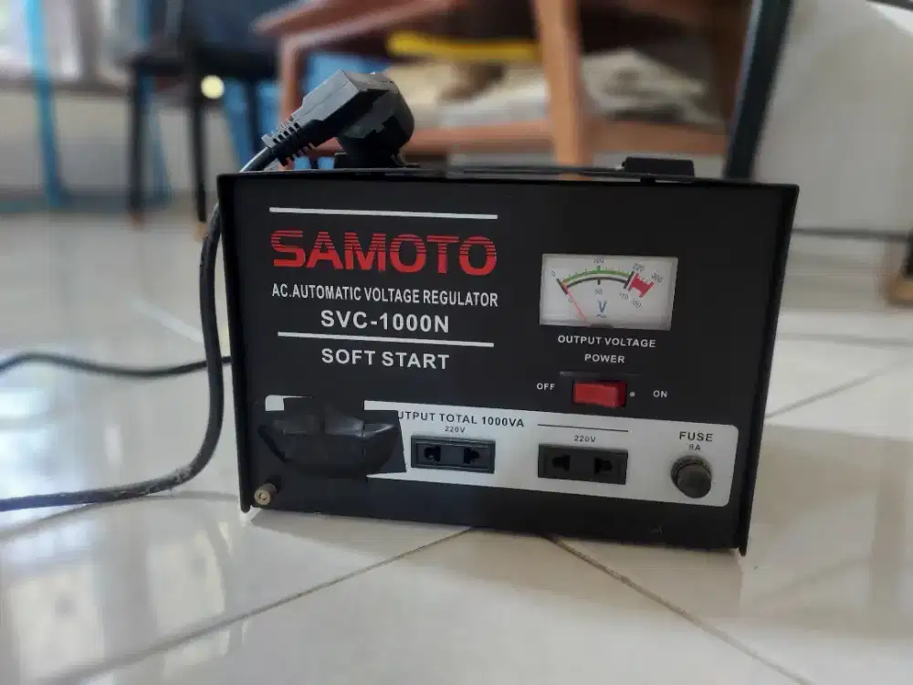 Stabilizer SAMOTO 1000VA