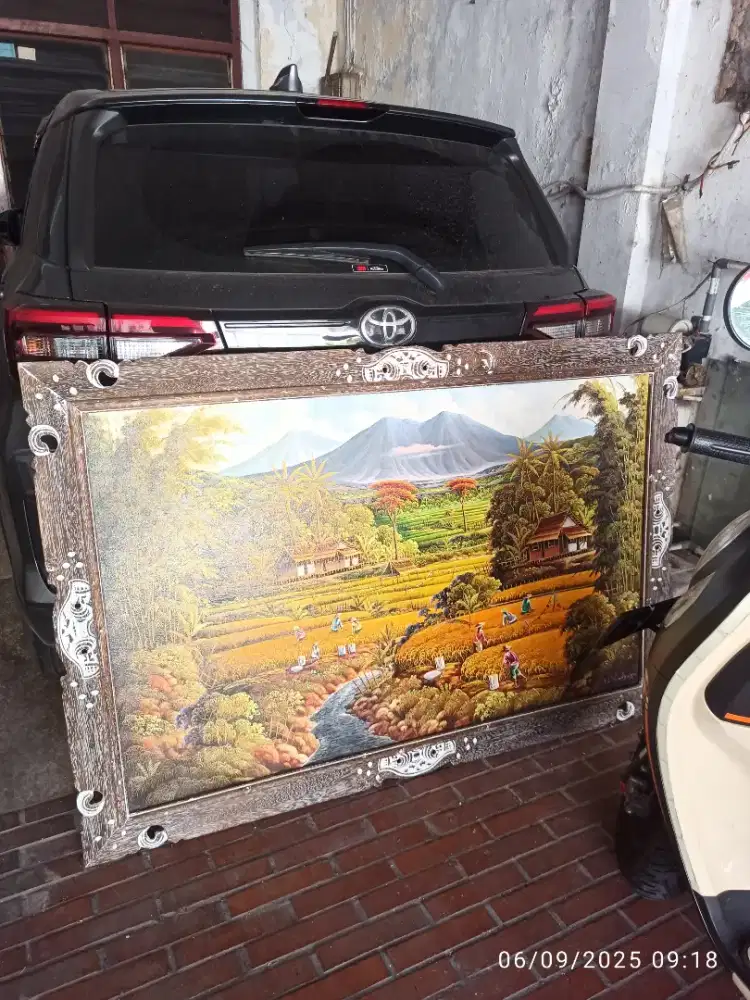 Hiasan dinding tinggal gangtung