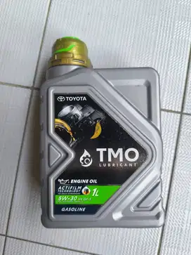Oli mesin toyota 1 liter