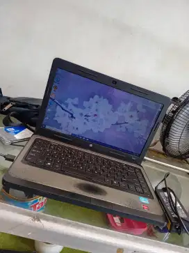 Laptop C0re i5 sandy, dual vga, 
BAtre 2jam