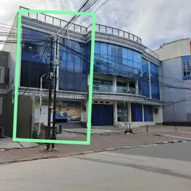 Di Sewakan Ruko di Benhil Bendungan Hilir Jakarta Pusat 3 Lantai