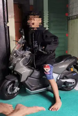 Motor aki anak adv like new