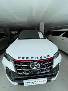 Toyota fortuner 2.4 VRZ TRD A/T