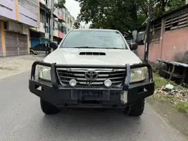 Tdp 46 Jt Toyota Hilux 2.5 E Double Cabin 4x4 Manual 2015 Putih 1 Nama