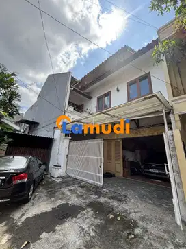 Dijual Rumah 2,5 lt 8 x 26 m2 di Puri Indah ada 4 kt 3 km siap huni!!