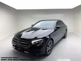 MERCEDES-BENZ E200 AVANTGARDE 2023 - BLACK ON BROWN