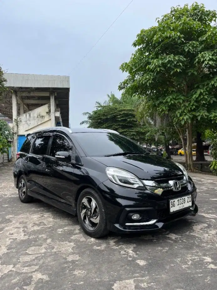 MOBILIO RS 1.5 MANUAL 2015