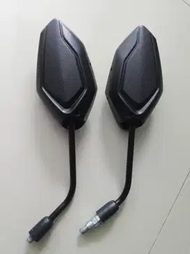 Spion Honda Vario bawaan